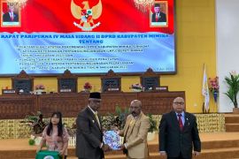 DPRD dorong Pemkab Mimika tingkatkan layanan ke masyarakat