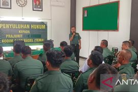 Kumrem Garuda Jaya berikan penyuluhan hukum terkait judi online di Kodim Bangka Selatan