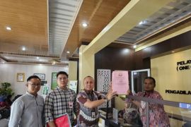 Kejaksaan limpahkan berkas dugaan korupsi mantan bupati Kuansing