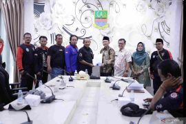 Bupati Bekasi terima aspirasi puluhan serikat pekerja