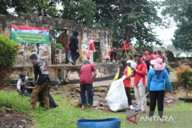 Kodim Bangka Selatan bersihkan kawasan Benteng Toboali jaga kelestarian cagar budaya