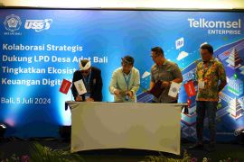 Telkomsel perkuat sistem keuangan LPD di Bali