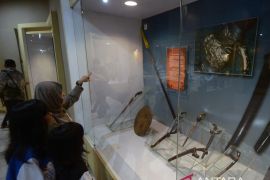 Mengisi libur sekolah di Museum Lampung Page 1 Small