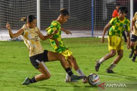 Timnas Wanita Indonesia berlatih jelang laga persahabatan lawan Hong Kong