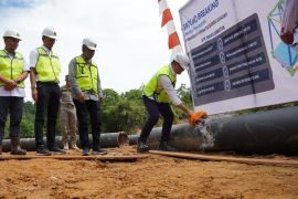 Bupati Paser lakukan peletakan batu pertama pembangunan Jembatan Sungai Sangar