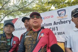 Kota Palembang keruk drainase di perkampungan warga untuk cegah banjir