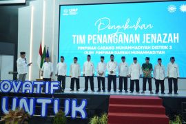 Rektor UMP kukuhkan Tim Penanganan Jenazah PCM Distrik III Banyumas