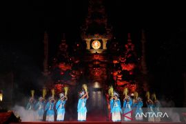 Sanggar Asti Pradnyaswari Badung tampilkan Prosesi 'Melukat' di PKB 2024