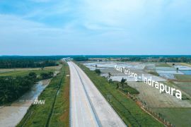 Progres konstruksi  dua ruas di Tol Ketupat rampung 100 persen