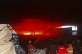 Pabrik aluminium pasta di Serang terbakar, dua orang pekerja terluka