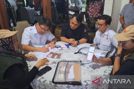 Pantarlih lakukan coklit Wali Kota Manado di Lawangirung