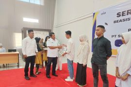 350 pelajar Aceh Besar terima beasiswa Semen Andalas