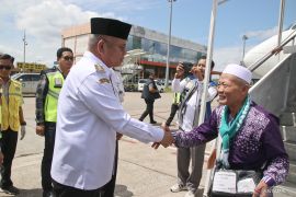 181 jamaah haji asal Kalimantan Barat tiba di Pontianak