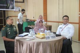 Kodim 1008 Tabalong bangun jalan penghubung Desa Kasiau-Desa Kasiau Raya