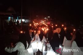 Kemeriahan Pawai Obor Tahun Baru Islam Desa Sempan