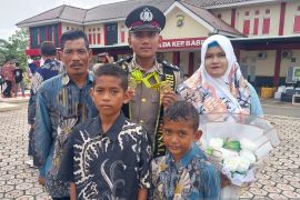 Anak nelayan Bangka Tengah raih predikat terbaik di SPN Polda Babel, lulus dan sandang pangkat Bripda