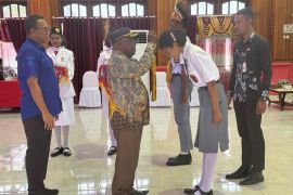 Pemprov Papua Tengah lepas dua calon paskibra nasional 2024
