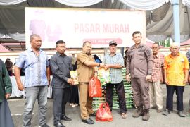 Pemkab-Kejari Aceh Besar gelar pasar murah tekan inflasi