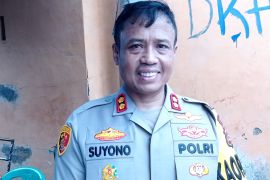 Polres Lebak Banten salurkan bansos untuk warga kurang mampu