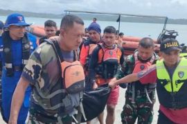 Tim SAR gabungan  temukan warga hilang di Selat Capalulu
