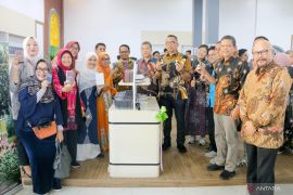 USK tawarkan produk olahan nilam bagi wisatawan di Pelabuhan Balohan Sabang