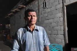 Keluarga korban longsor tambang Gorontalo kecewa operasi SAR ditutup