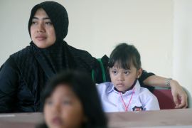 Selain usia, ini yang perlu dipersiapkan saat anak masuk sekolah