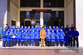 Bupati Sabar AS lepas kontingen Jambore PKK ke Kabupaten Solok