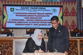 Dua Ranperda disahkan, ini harapan Bupati Bengkalis