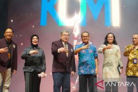 Unpatti Ambon kirim tiga mahasiswa ikut lomba debat nasional bertajuk KDMI 2024 di Surabaya