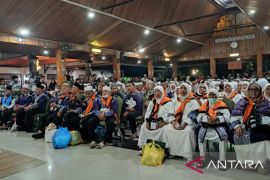 Ratusan jamaah haji kloter 23 tiba di Batanghari