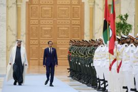 Indonesian President Jokowi gets state welcome in Abu Dhabi