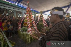 Tradisi Merti Desa Tanggap Warso Brojohanilo di Klaten