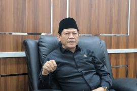 Harus ada kebijakan di masyarakat untuk sekolah swasta