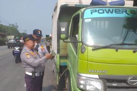 Puluhan kendaraan terjaring razia dalam operasi angkutan di Tangerang
