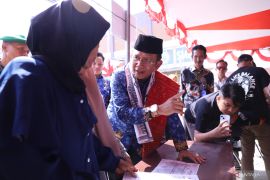 Warga Sukakerta Bekasi antusias manfaatkan Program Botram Masuk Desa