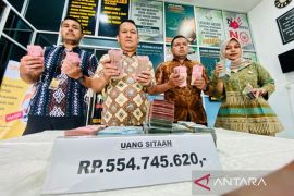 Jaksa sita uang hasil korupsi pajak di Aceh Barat Rp554,74 juta