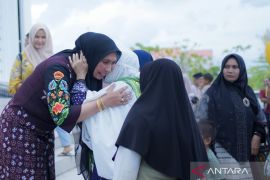 Pj Bupati Nagan Raya sambut kedatangan 103 jamaah haji di Masjid Giok