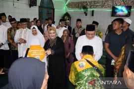 Bupati Kotabaru lepas jamaah calon haji 1446 Hijriah