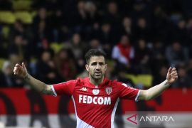 Diincar Inter, presiden Como tegaskan Fabregas tak akan kemana-mana