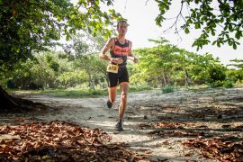 Sunset fun run 10K di wisata Pantai Tanjung Lesung