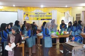 Kemnaker imbau masyarakat waspadai penipuan berkedok TKM