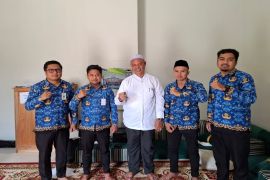 Bakesbangpol Tanah Bumbu perkuat kerukunan melalui "door to door"