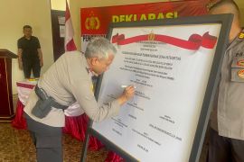 Polres Buru Selatan deklarasikan pencanangan zona integritas menuju WBK dan WBBM