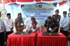 Pemkot Serang resmikan dua gedung SDN usai dilakukan perbaikan