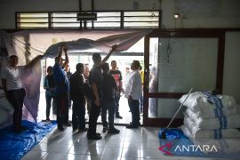 Seniman menuntut Pemkot Medan mengembalikan fungsi Taman Budaya Medan