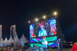 Pingsan massal warnai hari pertama Festival F8 Makassar saat penampilan Mahalini