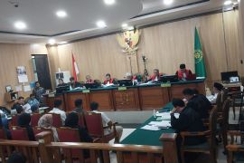 JPU KPK hadirkan rektor UMMU Ternate jadi saksi terdakwa mantan Gubernur Malut