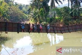 Pembangunan jembatan penghubung antardesa di Lengkong jadi program prioritas