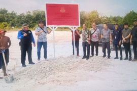 Kejari Pasaman Barat eksekusi aset tanah terpidana perkara korupsi